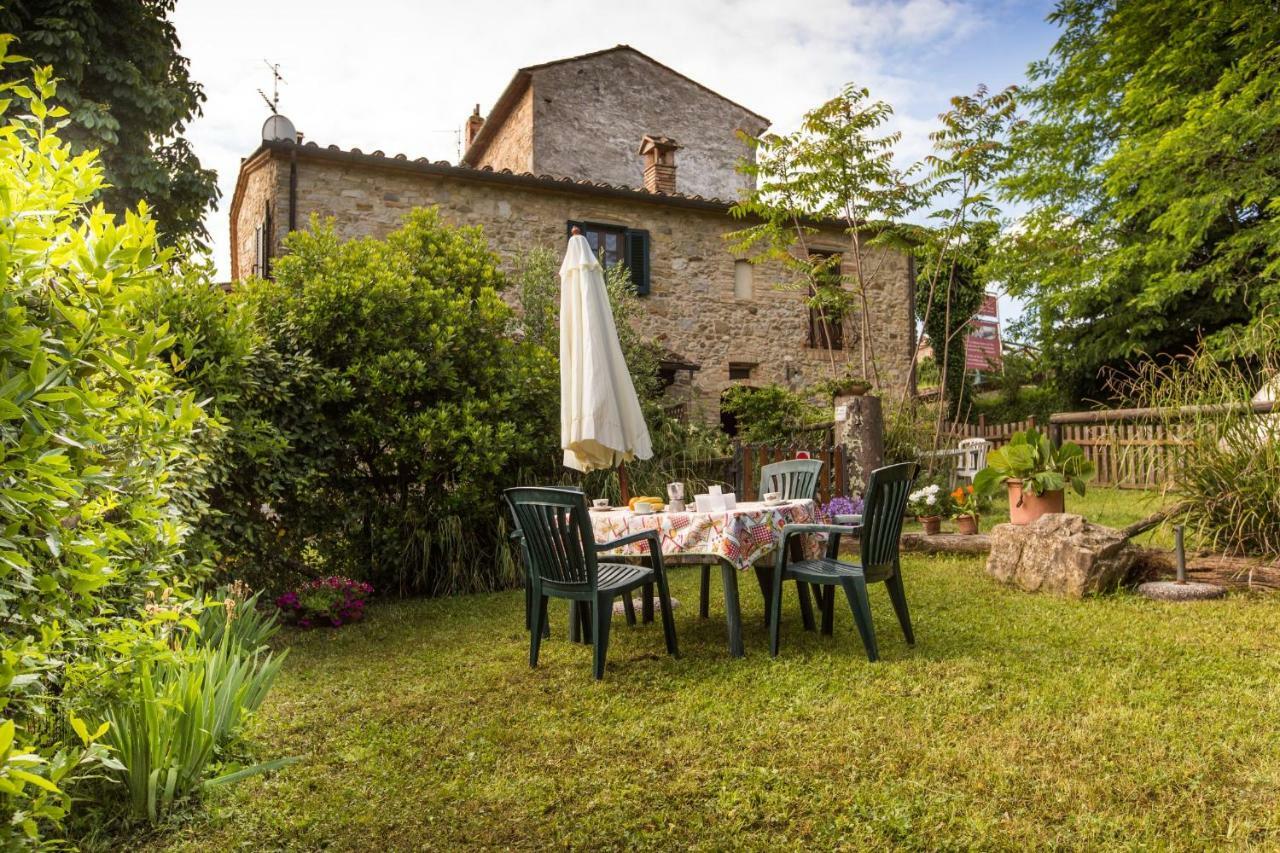 Rustico In Pietra Villa Chianni Luaran gambar