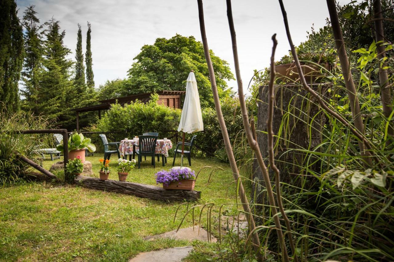 Rustico In Pietra Villa Chianni Luaran gambar
