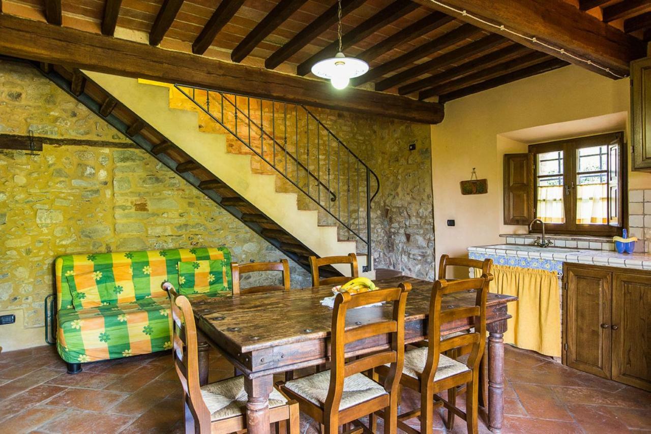 Rustico In Pietra Villa Chianni Luaran gambar