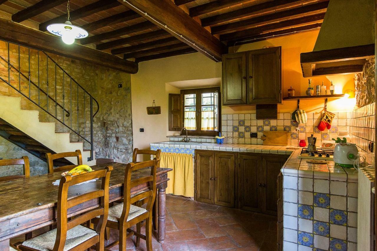 Rustico In Pietra Villa Chianni Luaran gambar