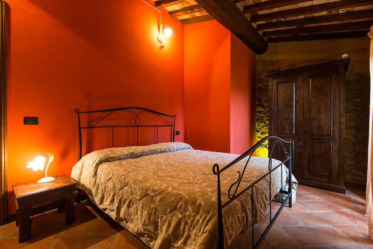 Rustico In Pietra Villa Chianni Luaran gambar