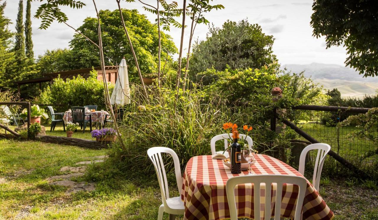 Rustico In Pietra Villa Chianni Luaran gambar